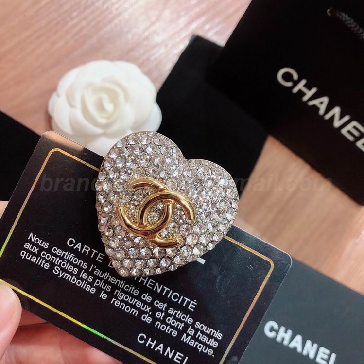 Chanel Brooch 26